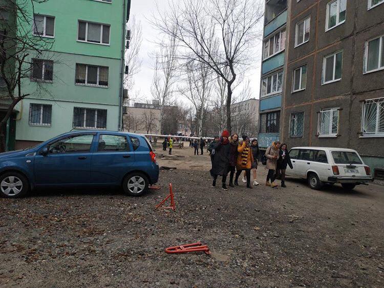 В Днепре заминировали несколько школ: более тысячи учеников эвакуировали