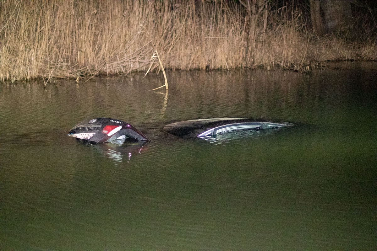 Под Киевом Hyundai с 9-летним ребенком упал в реку и утонул