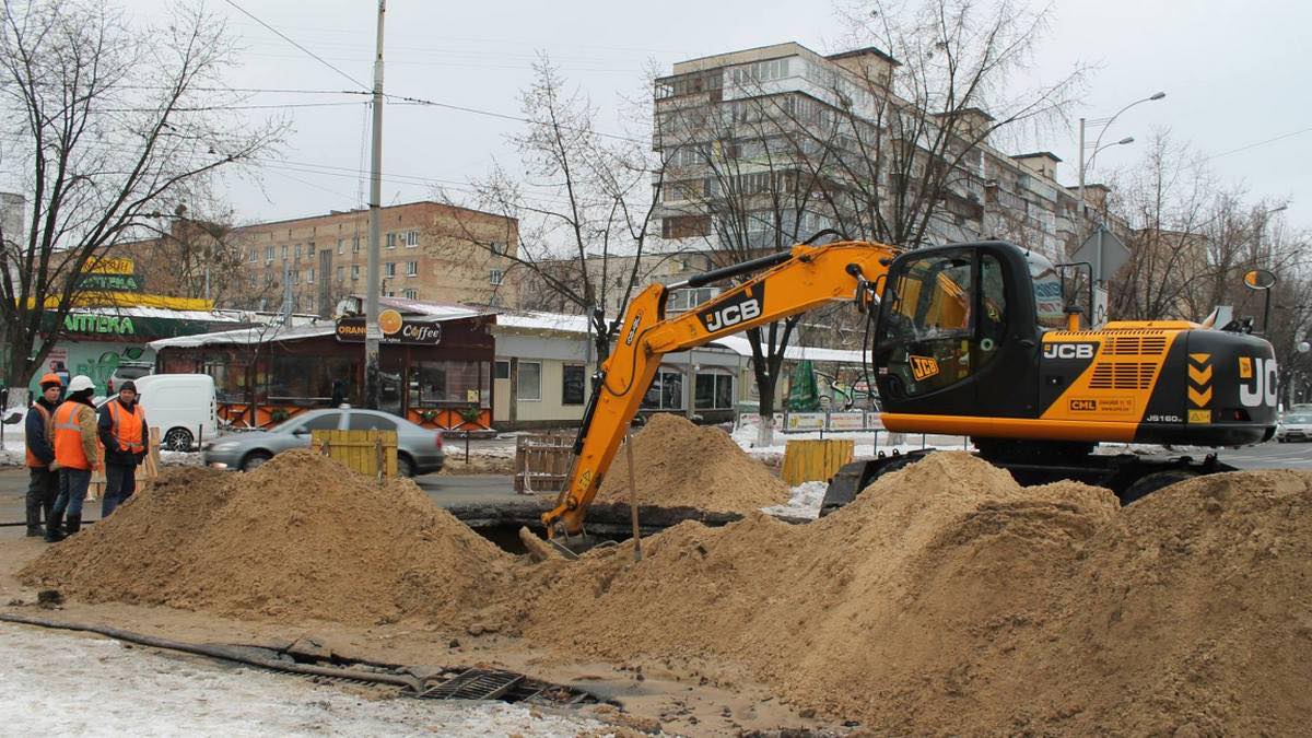 В Киеве на Отрадном из-за аварии часть жителей осталась без воды: список адресов