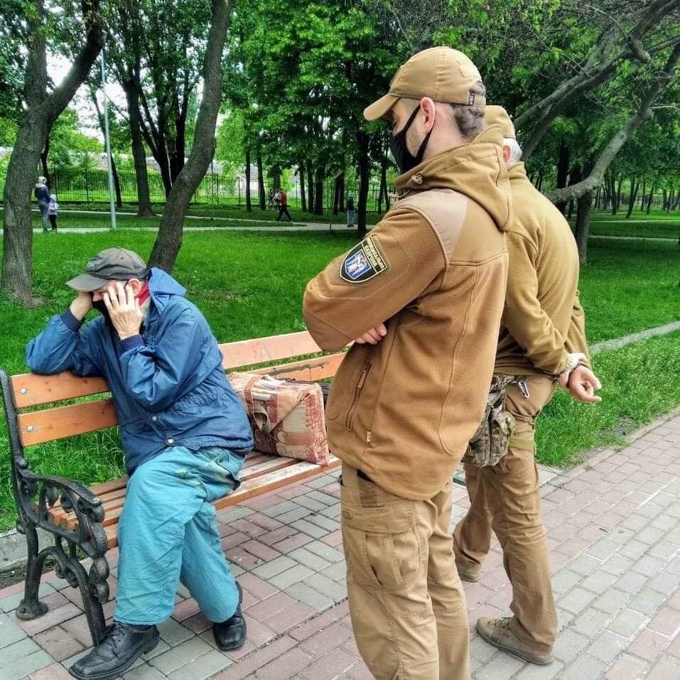 У Києві в парку Відрадний затримали збочинця, який задовольняв свої потреби